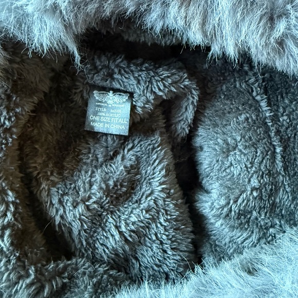 Gray Faux Fur Winter Hat - Picture 3 of 3